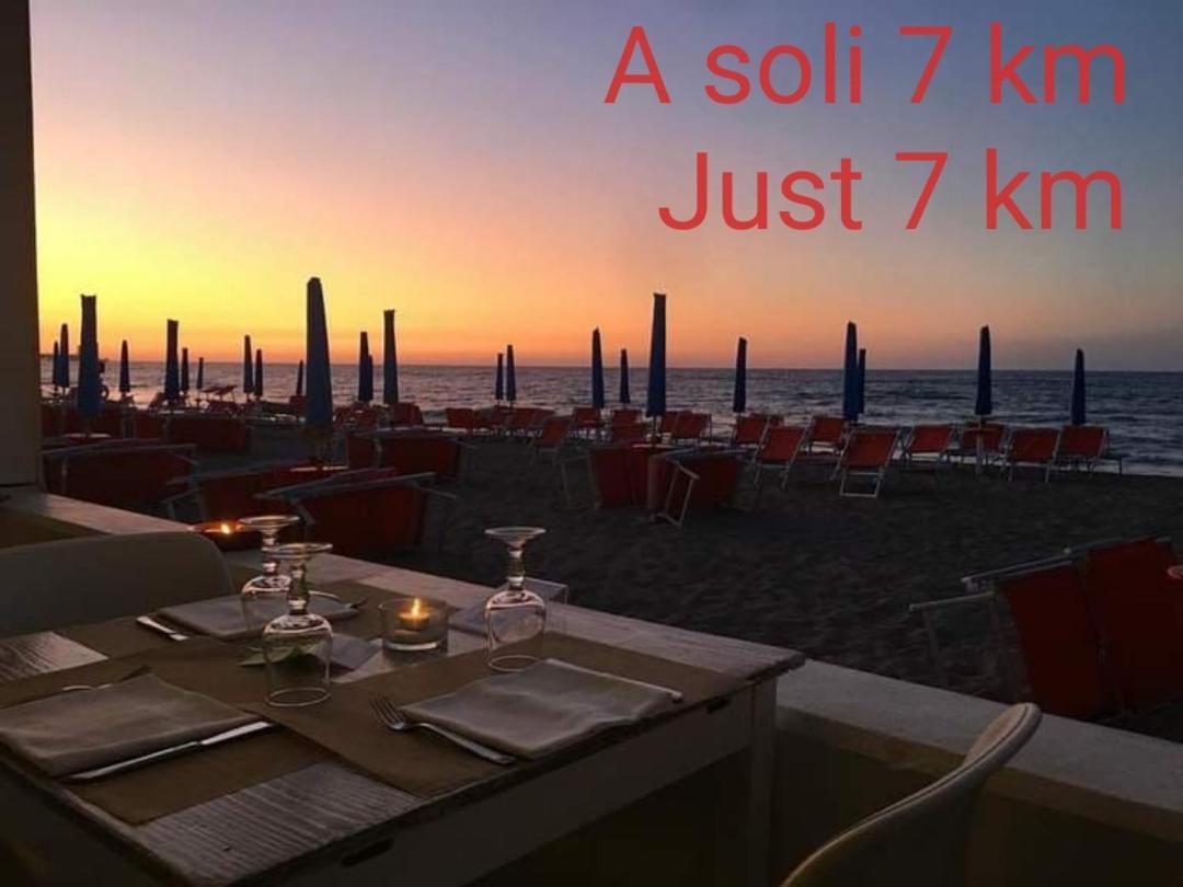 Bed and Breakfast Dal Signor Wolf Pezze Di Greco Exterior foto