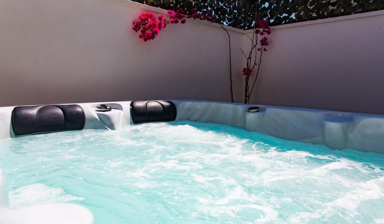 Bed and Breakfast Dal Signor Wolf Pezze Di Greco Exterior foto