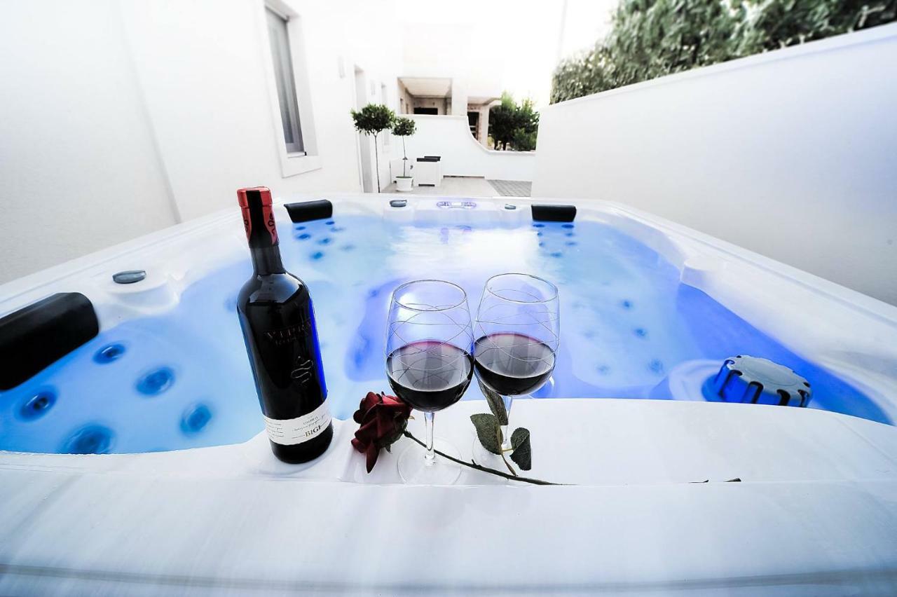 Bed and Breakfast Dal Signor Wolf Pezze Di Greco Exterior foto