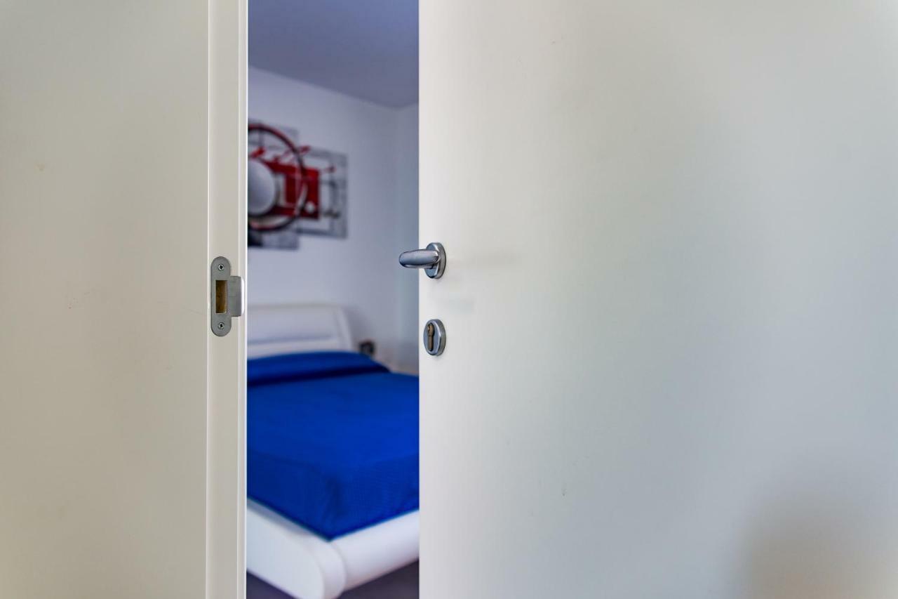 Bed and Breakfast Dal Signor Wolf Pezze Di Greco Exterior foto