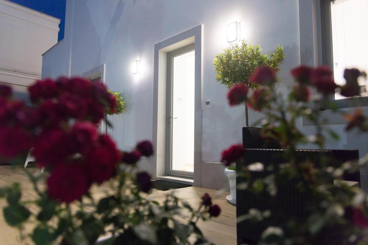 Bed and Breakfast Dal Signor Wolf Pezze Di Greco Exterior foto